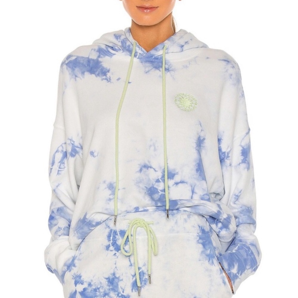 Daydreamer Sunny People Shrunken Hoodie In Periwinkle Cloud Size Small